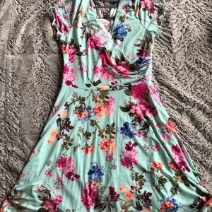 🌸🌺NWT Faux Wrap Dress